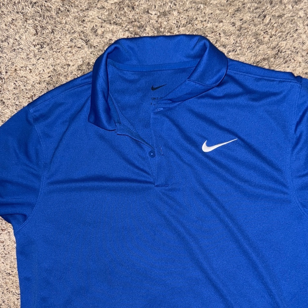 Nike Men's Royal Blue Polo Shirt - Picture 4 of 4